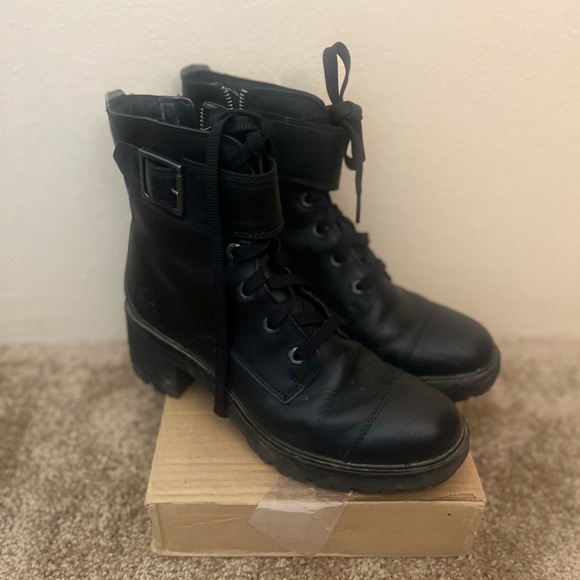 Black Timberland Booties - Picture 1 of 6